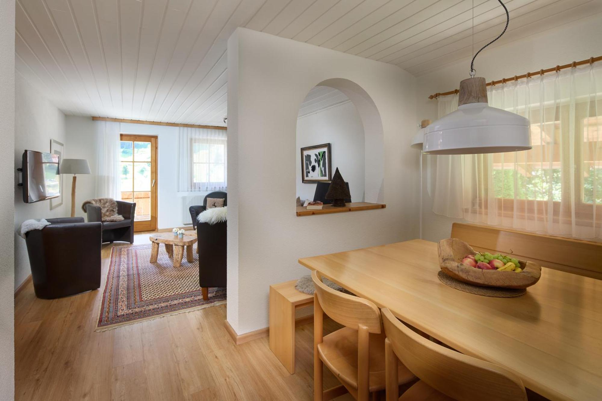 Haus Altana Apartment Гарделен Екстериор снимка