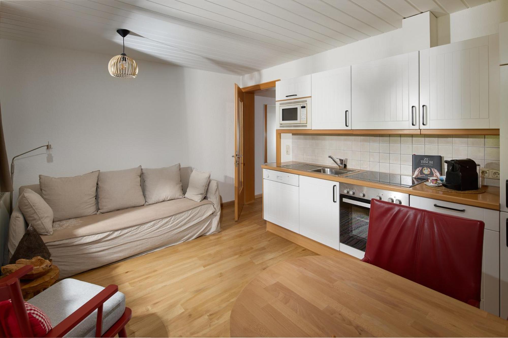 Haus Altana Apartment Гарделен Екстериор снимка