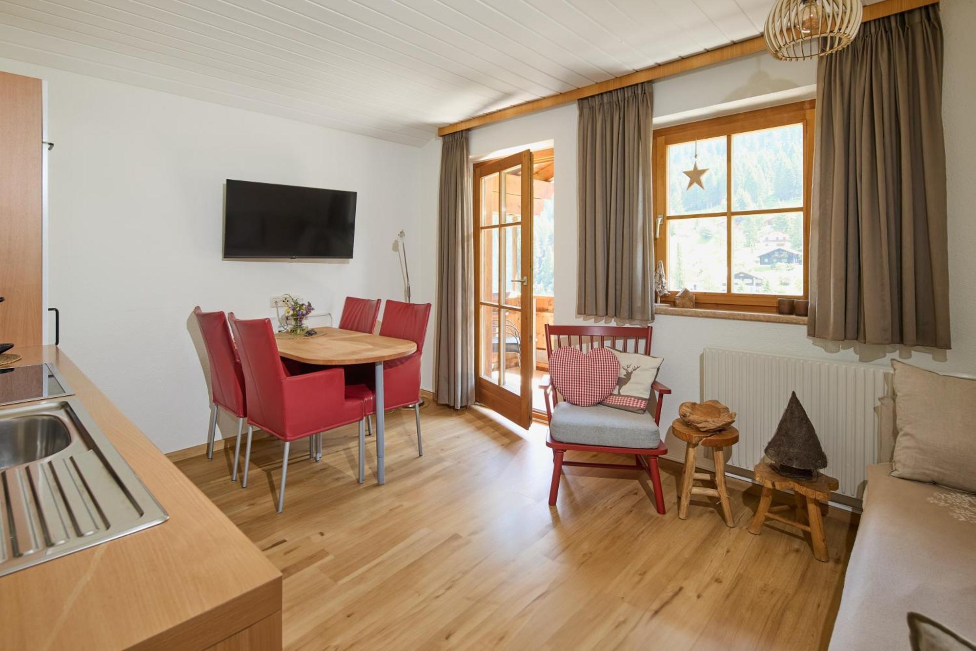 Haus Altana Apartment Гарделен Екстериор снимка