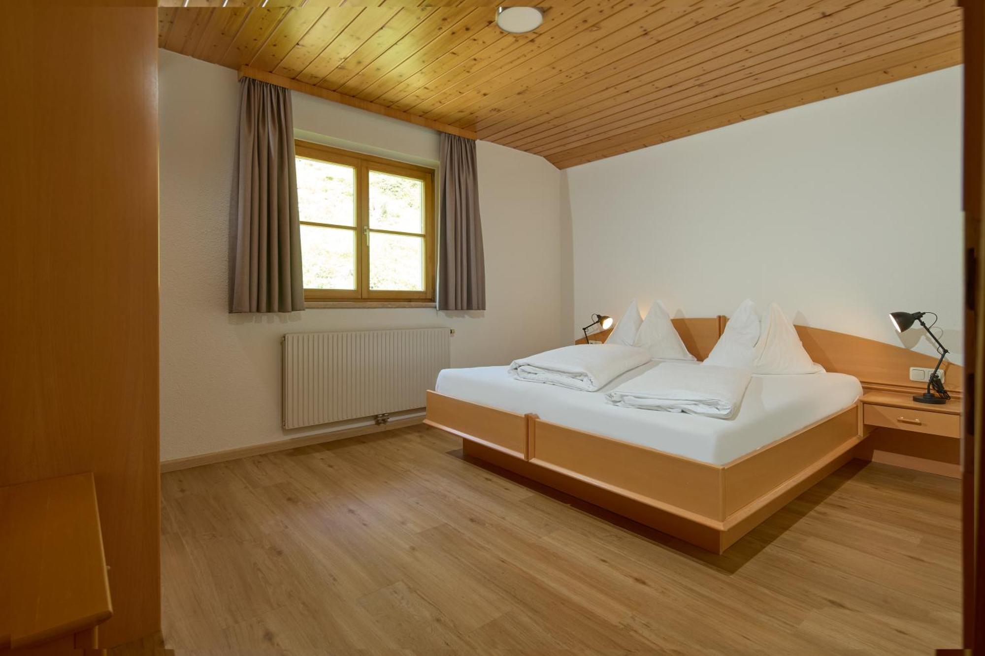 Haus Altana Apartment Гарделен Екстериор снимка